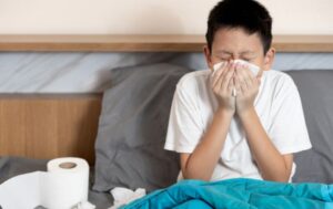 体調不良で自宅療養している子ども